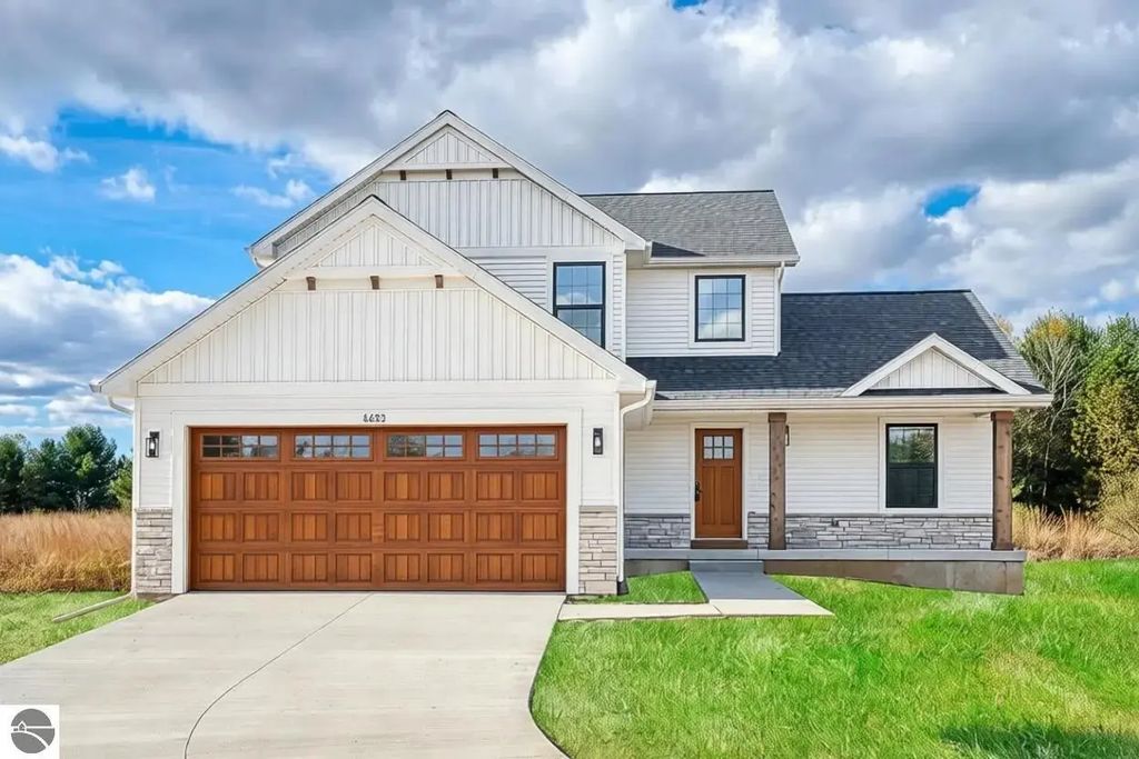 565 W Wildwood Drive, Owosso