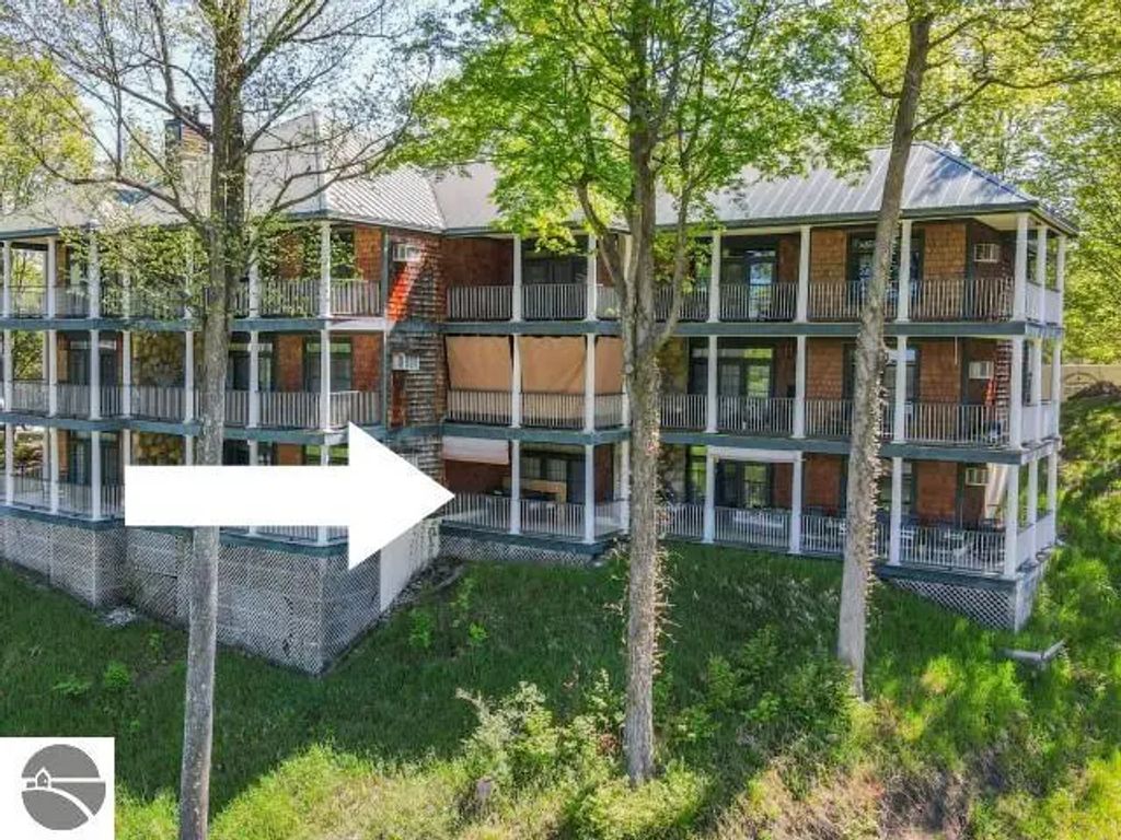 5670 Shanty Creek Road 3, Bellaire