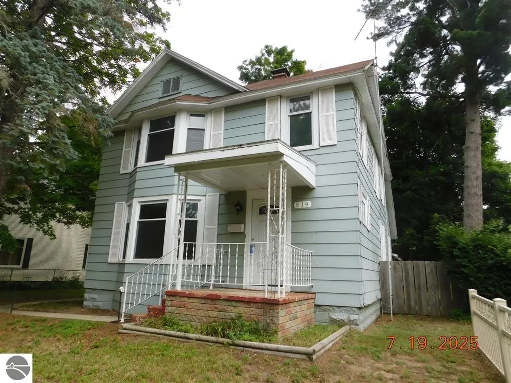 519 E Division, Cadillac