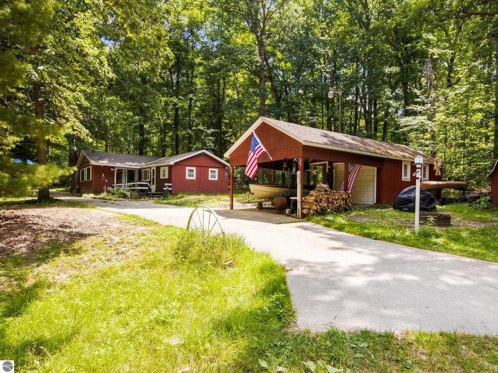 4883 Poplar Drive, Harrison