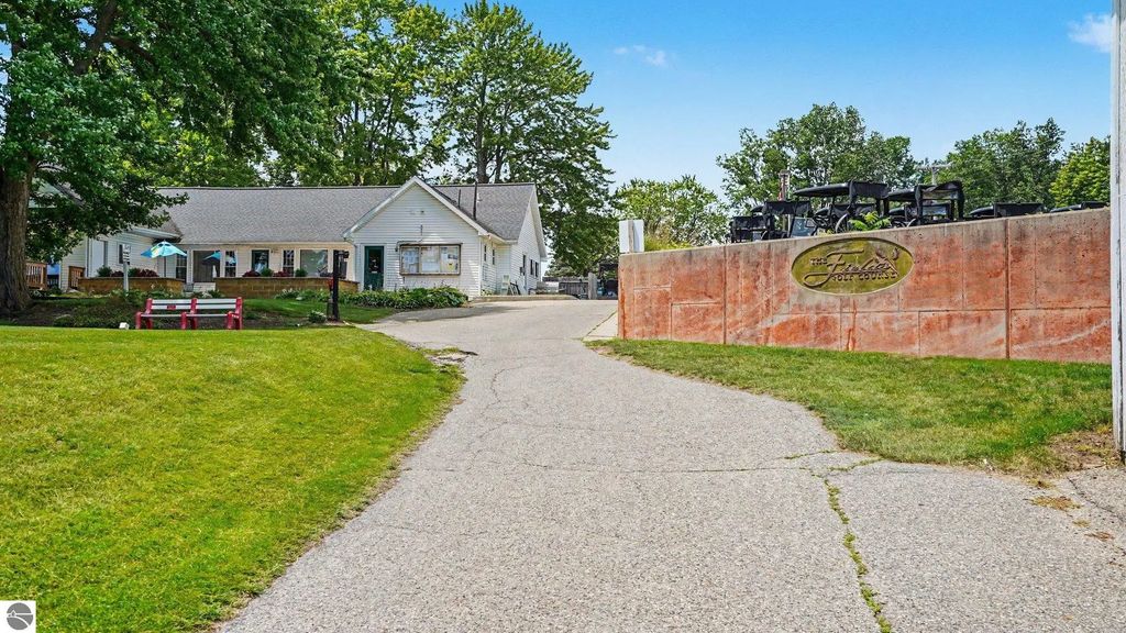1508 N State Road, Ithaca