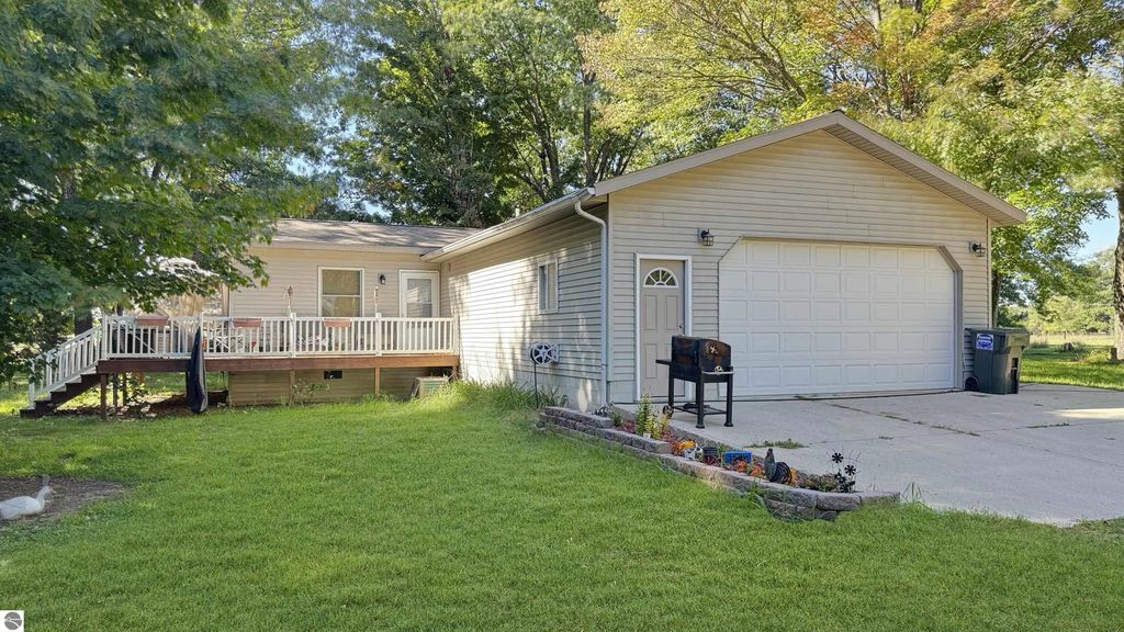 8281 W Cutcheon Road, Manton
