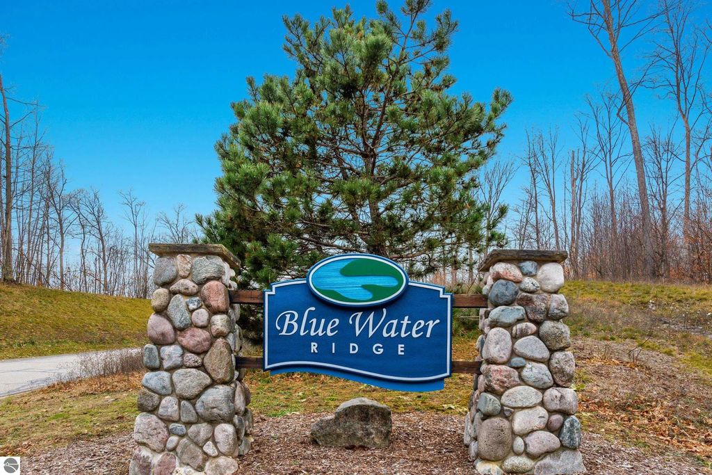 1909 N Blue Water Court, Suttons Bay