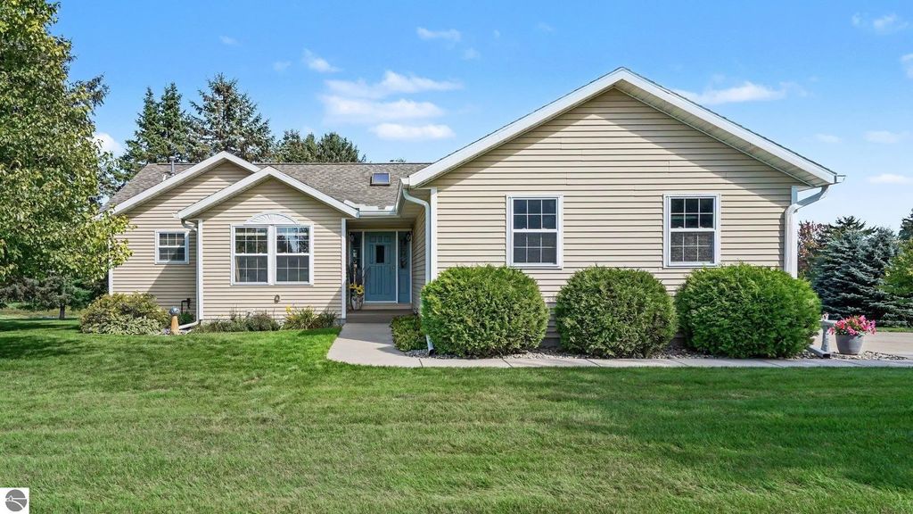 1010 Tee Drive, Lake Isabella