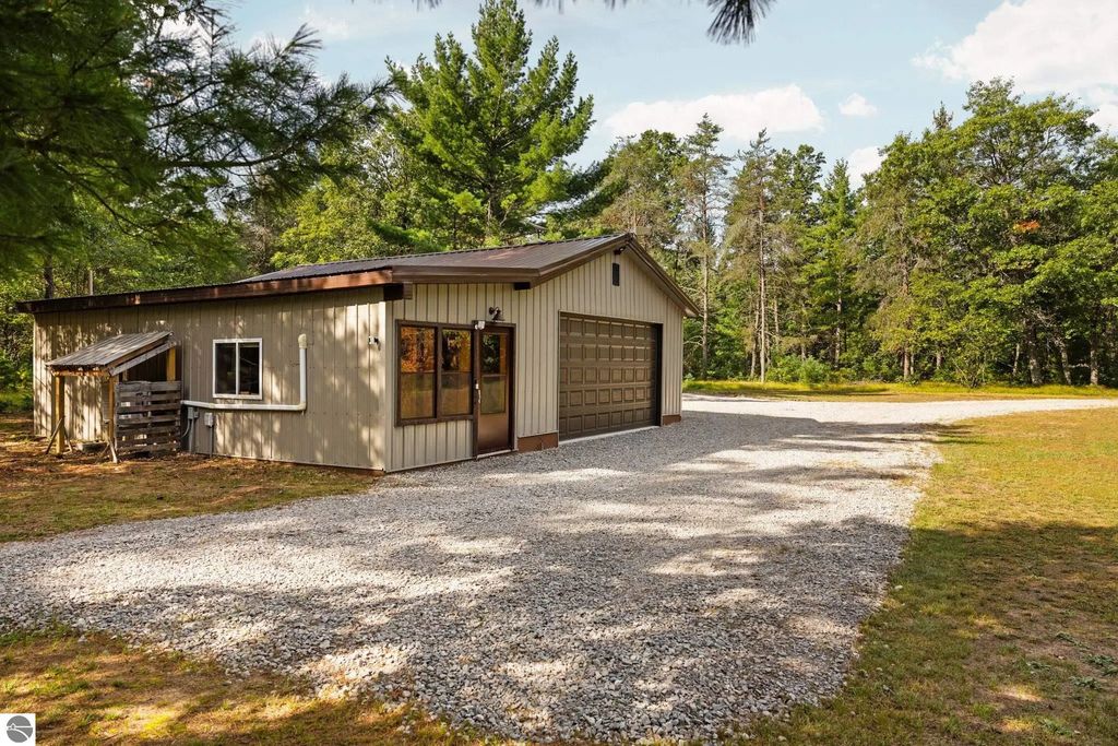 11663 Se Blueberry Trail, Fife Lake