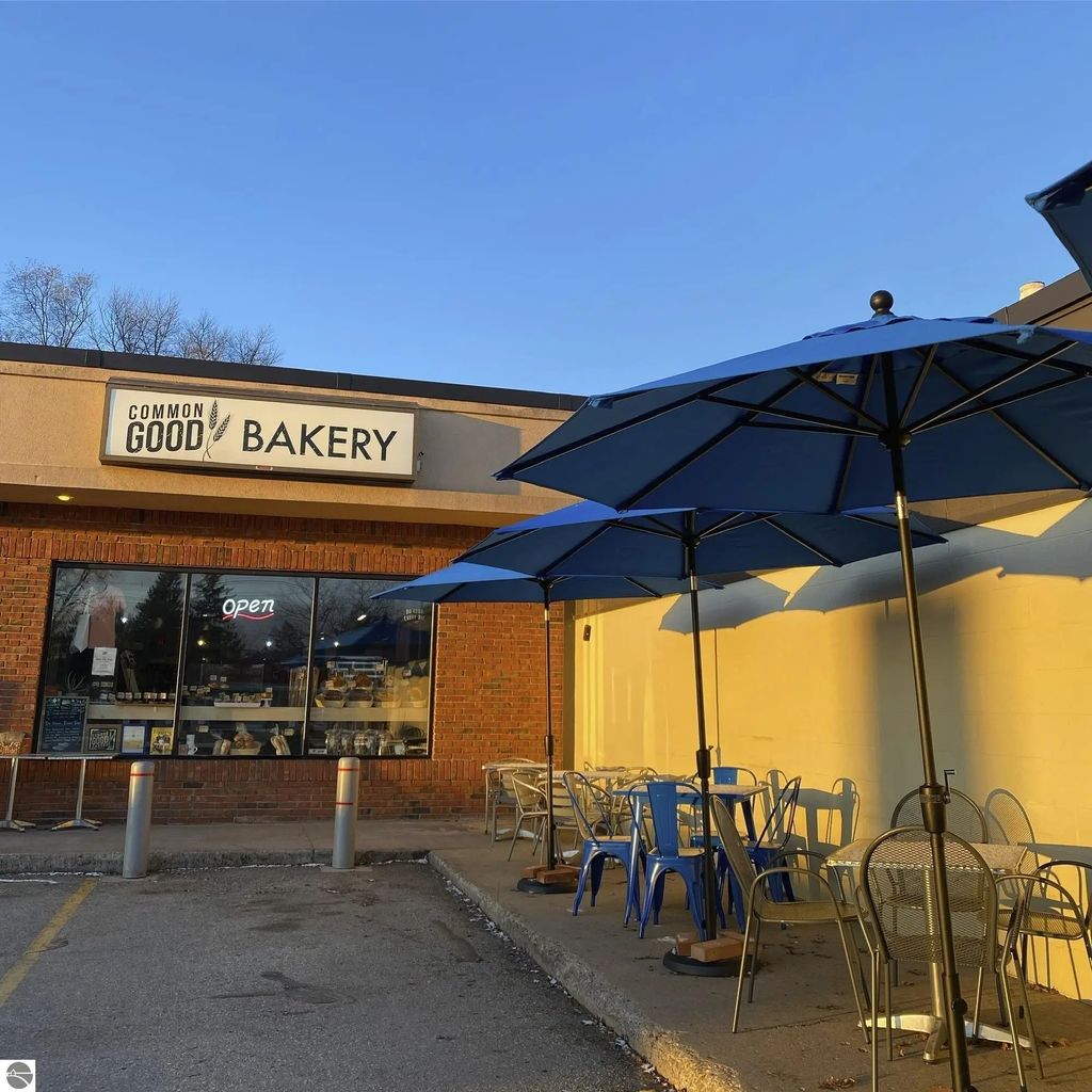 1115 E Eighth, Traverse City