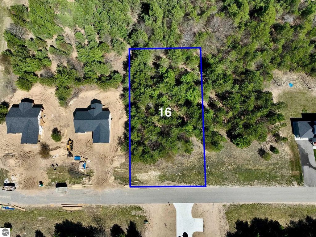 6432 Jeffrey Place, Grawn