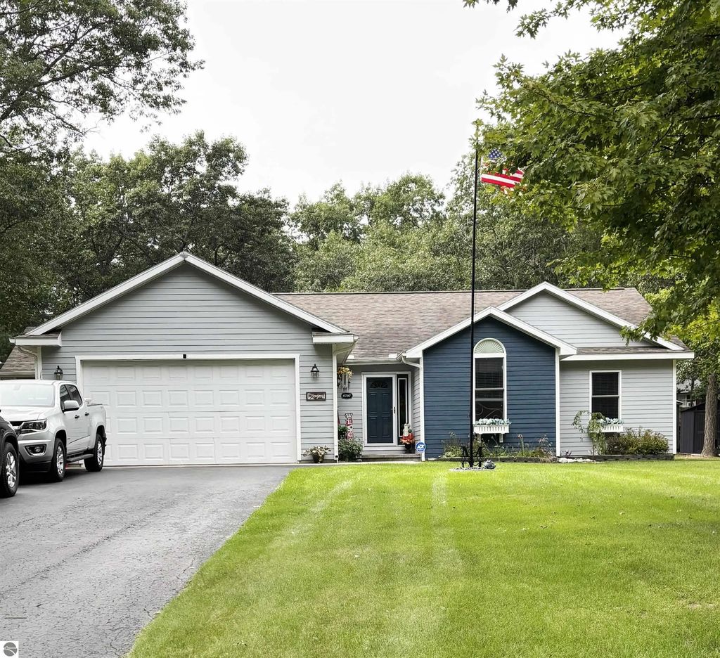 6797 Lakewood Drive, Oscoda