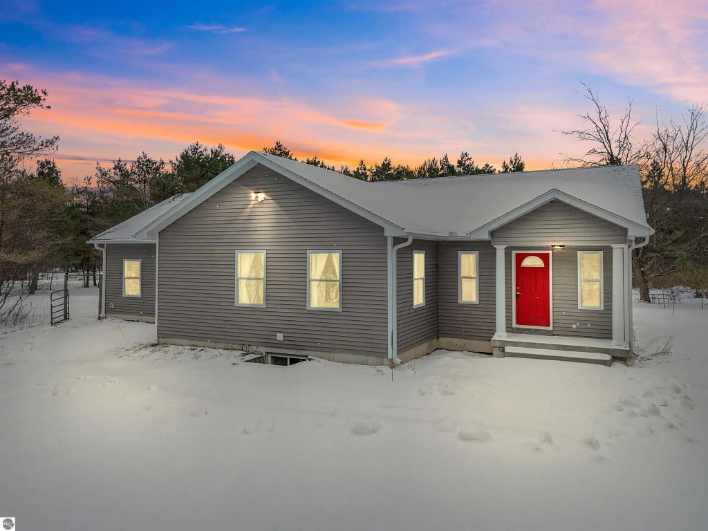 8530 Homestead Road, Benzonia