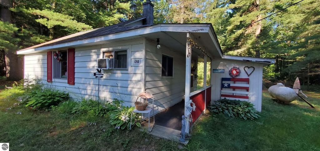 1240 Quigley Road, West Branch