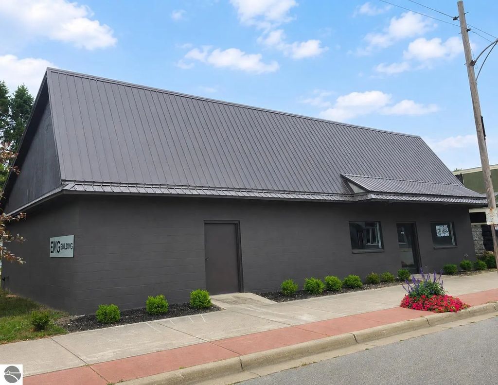 14821 Thompson Avenue, Thompsonville