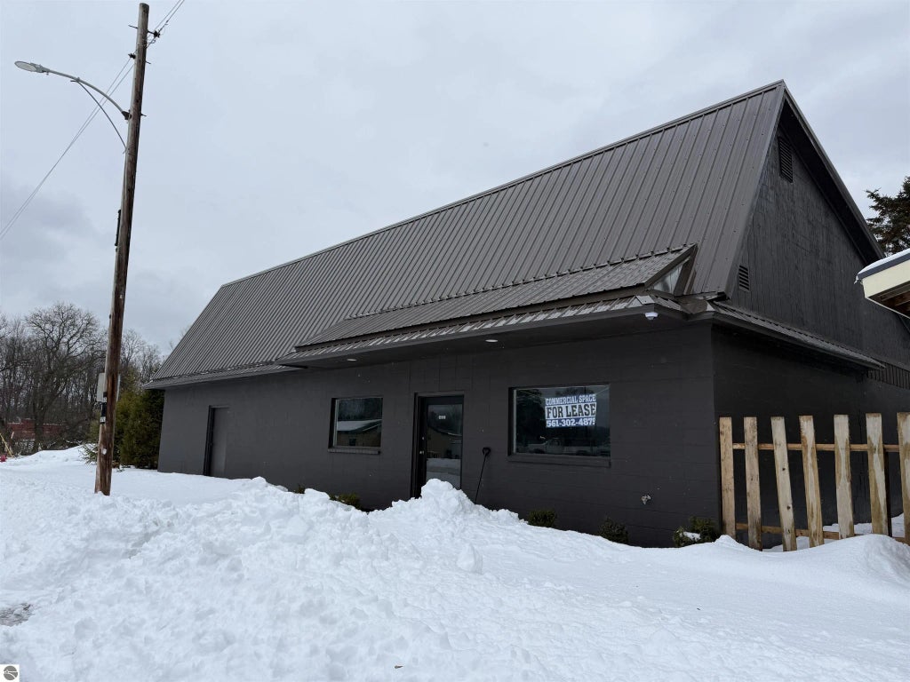 14821 Thompson Avenue, Thompsonville