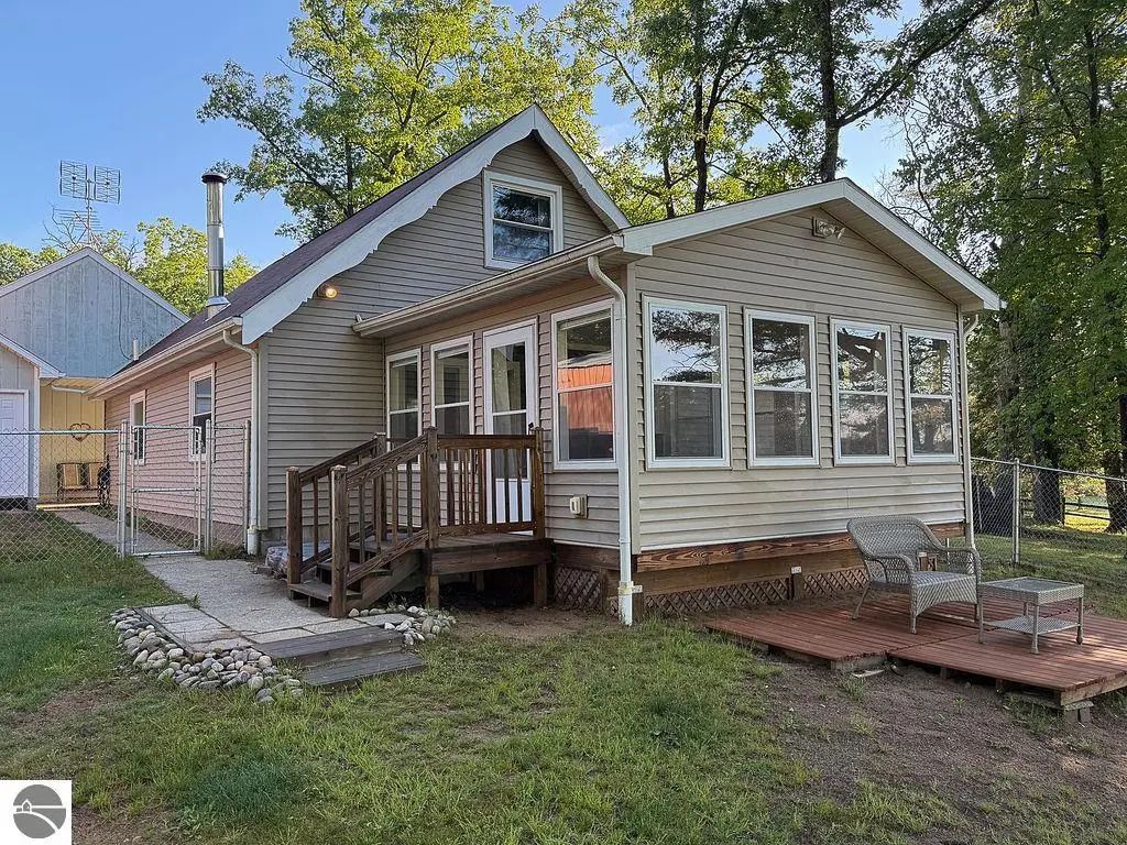 8369 Cedar Road, South Branch