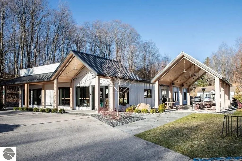 13795 Seven Hills Road B, Traverse City