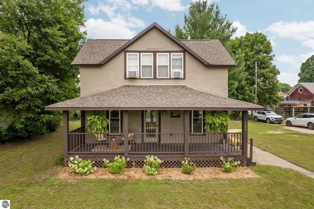 306 Third Street, Kalkaska