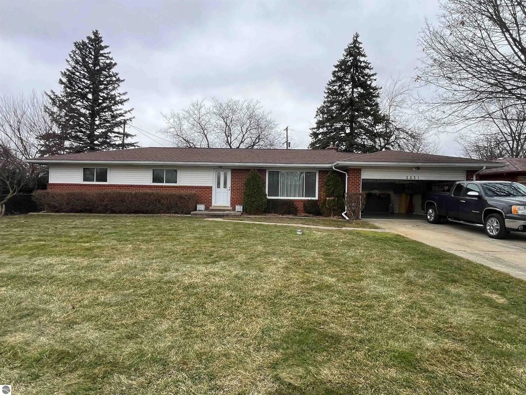 2231 Pauline, Grand Blanc