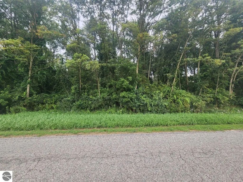 Kerry Road, Onekama