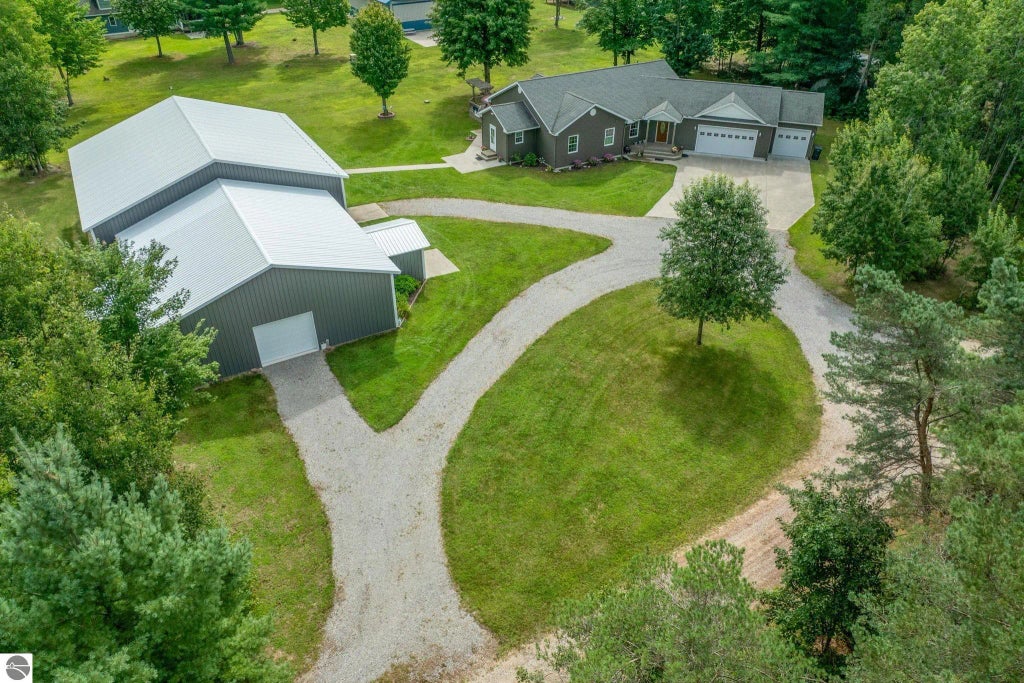 1166 S Taxiway Foxtrot, Lake City