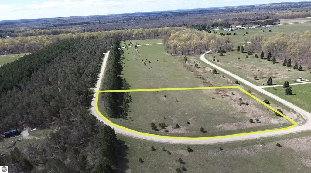 Kyle Drive, Kalkaska