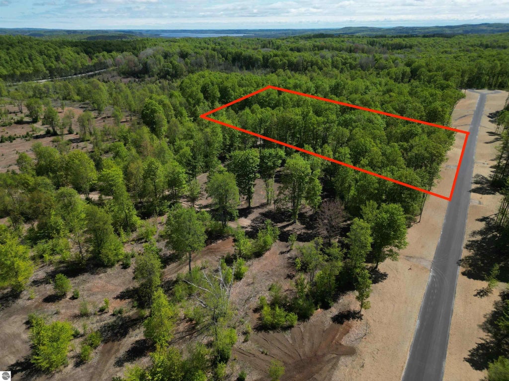 1371 E Solaris Way, Maple City