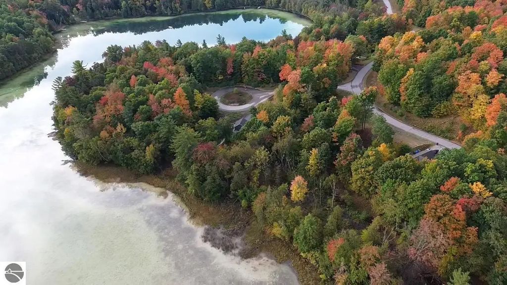 4972 Truax Lake Road, Williamsburg