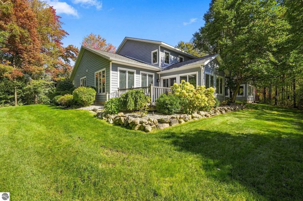 134 Davidsen Shores Drive, Cadillac