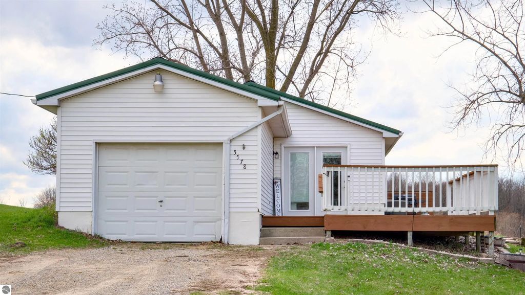 5578 S Crawford Road, Mt Pleasant