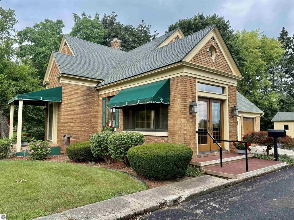 717 E Saginaw Street, Breckenridge