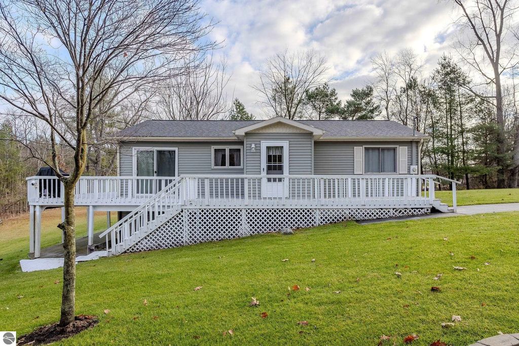 1009 Radov Road, Gladwin