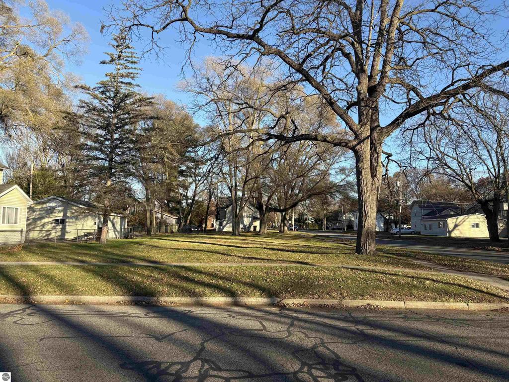 320 W Locust, Mt Pleasant