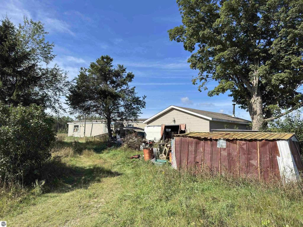 2190 S 23 Road, Boon