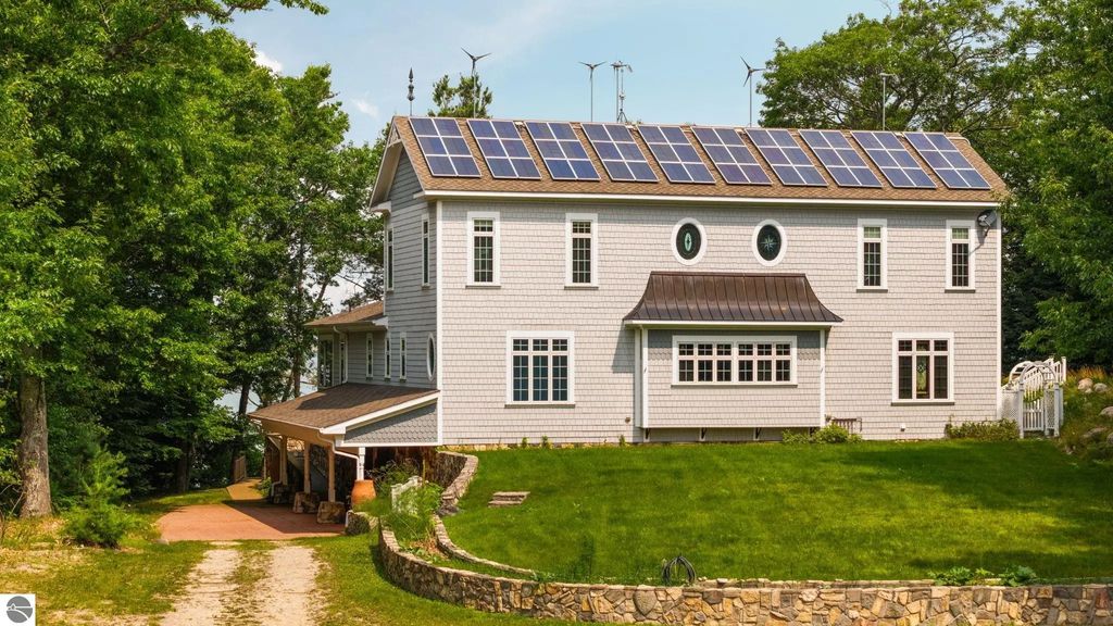 26625 Chipmunk Trail, Beaver Island