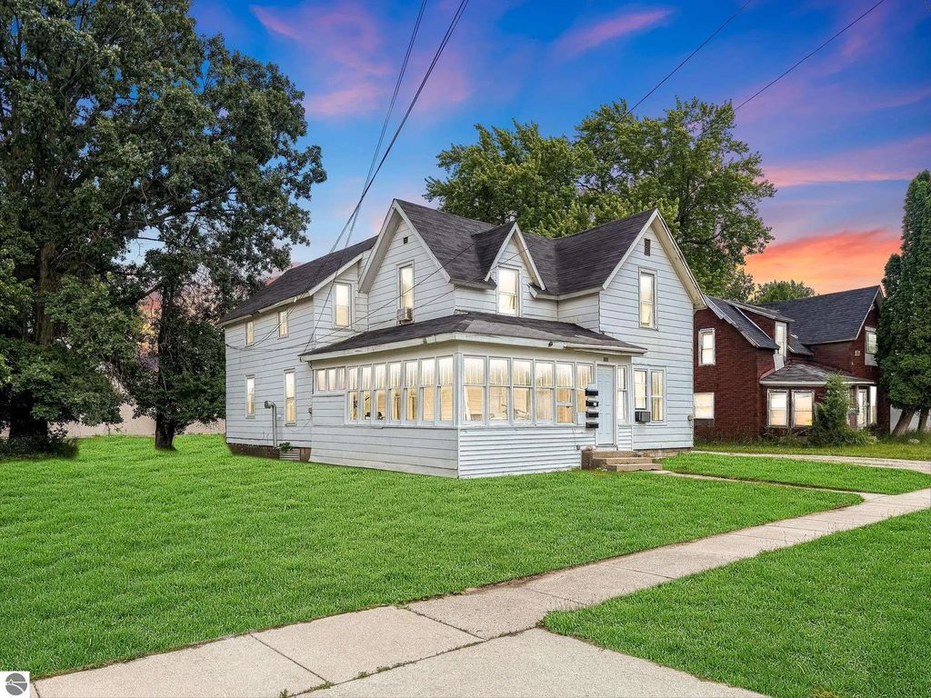 316 Euclid Street, Alma