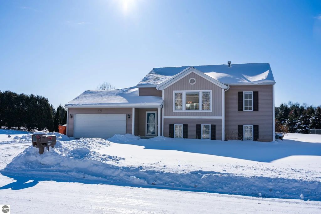 7540 Red Cedar Drive Ne, Cedar Springs
