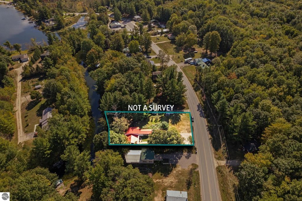 7283 Ne County Road 612, Kalkaska
