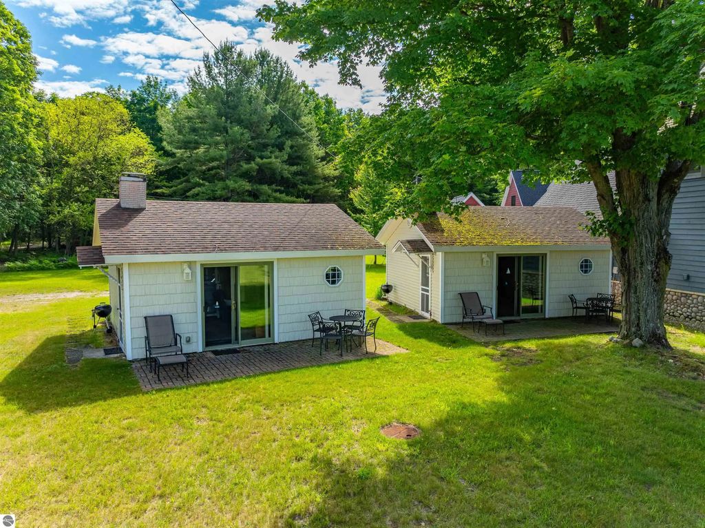 10836 Torchlight Lane, Central Lake