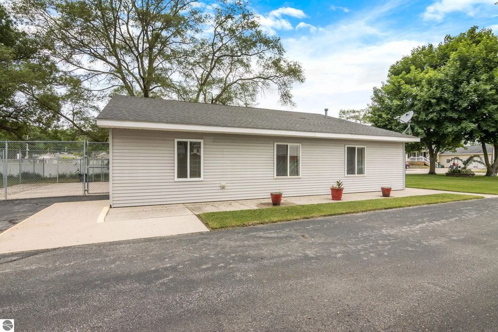 931 Duell Road, Traverse City