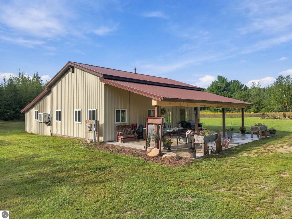 17181 N 10th Avenue, Marion