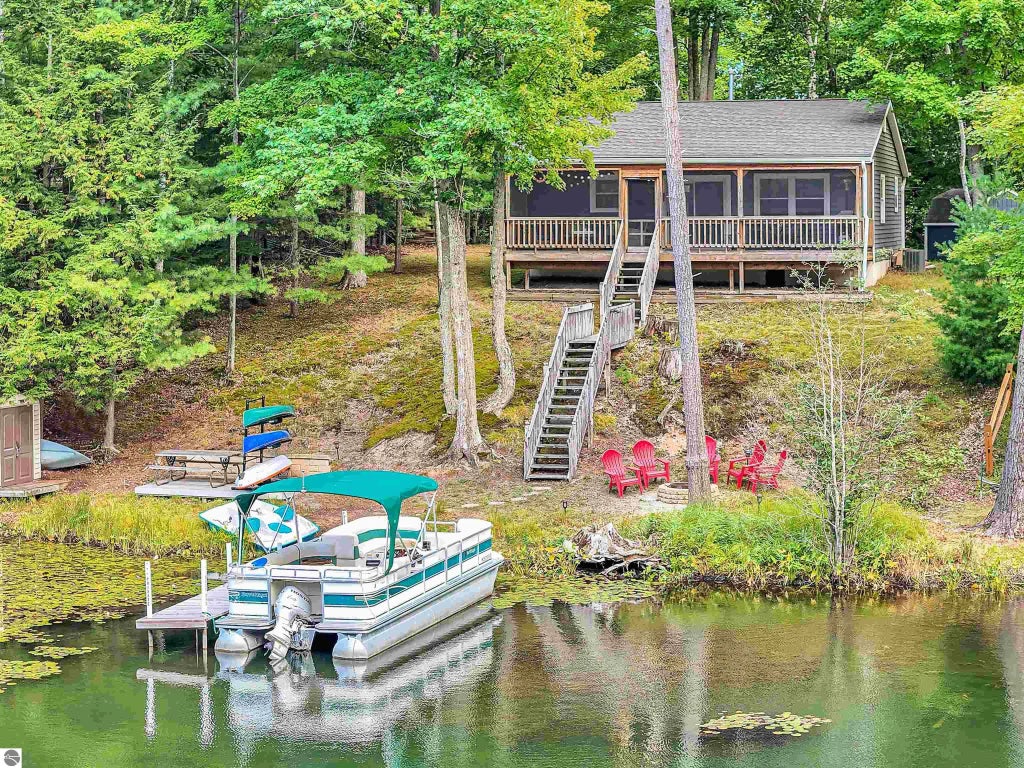 4307 Balsam Circle, Traverse City