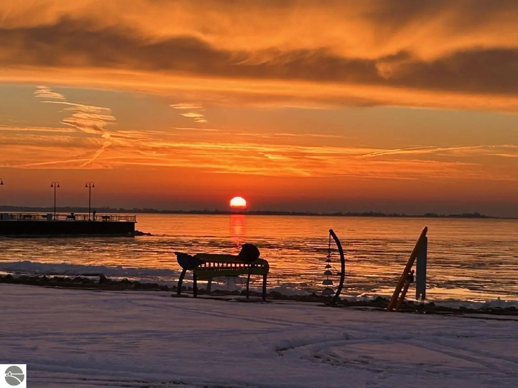 629 W Lake Street, Tawas City