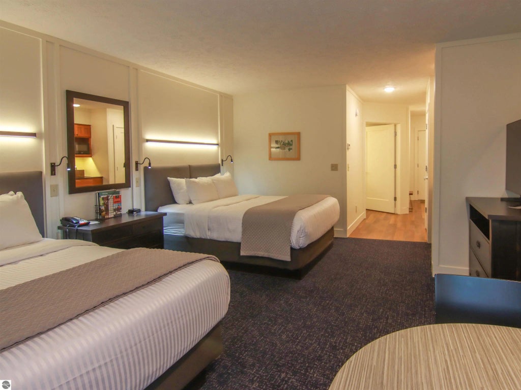 12400-unit 176 Crystal Mountain Drive 176, Thompsonville