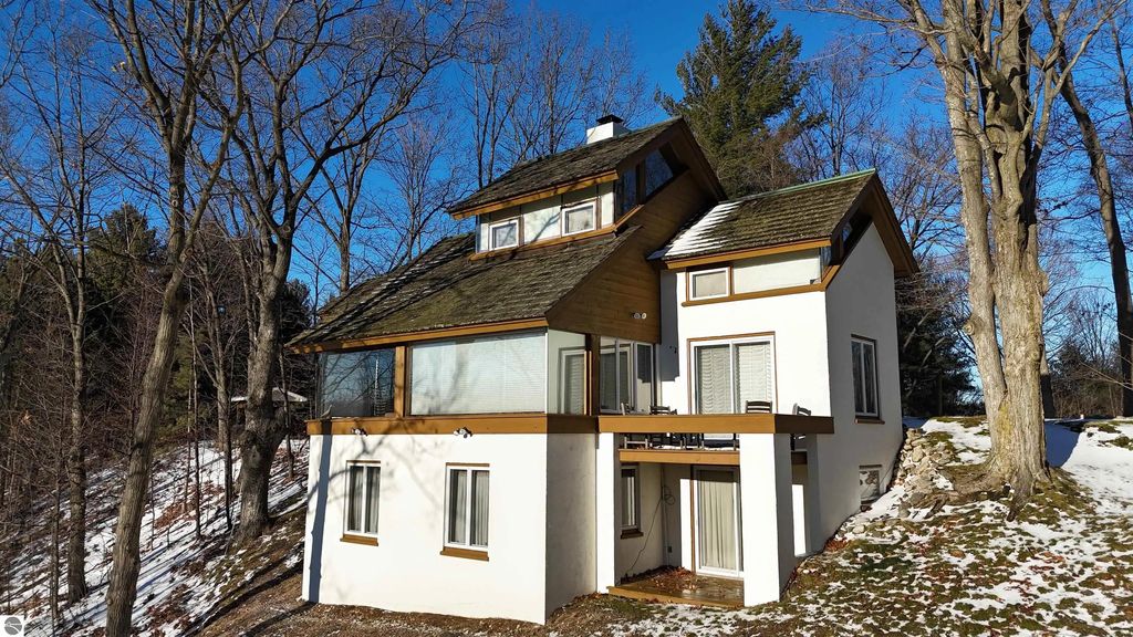 4210 S Bluff Lane, Cedar