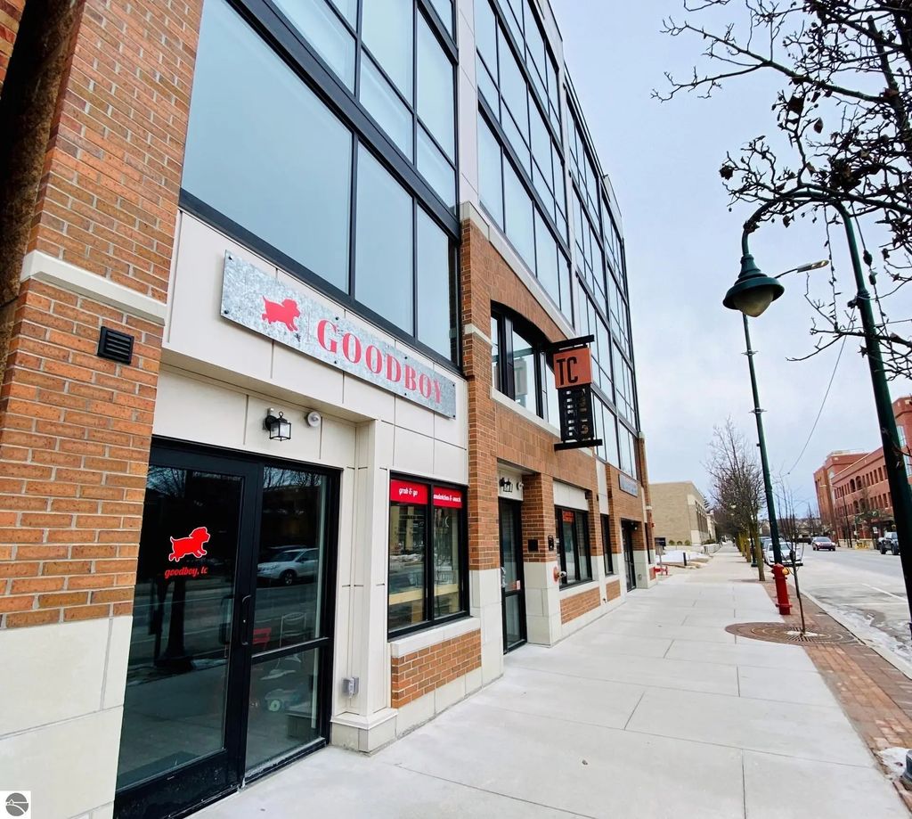 304 E State Street 1c, Traverse City