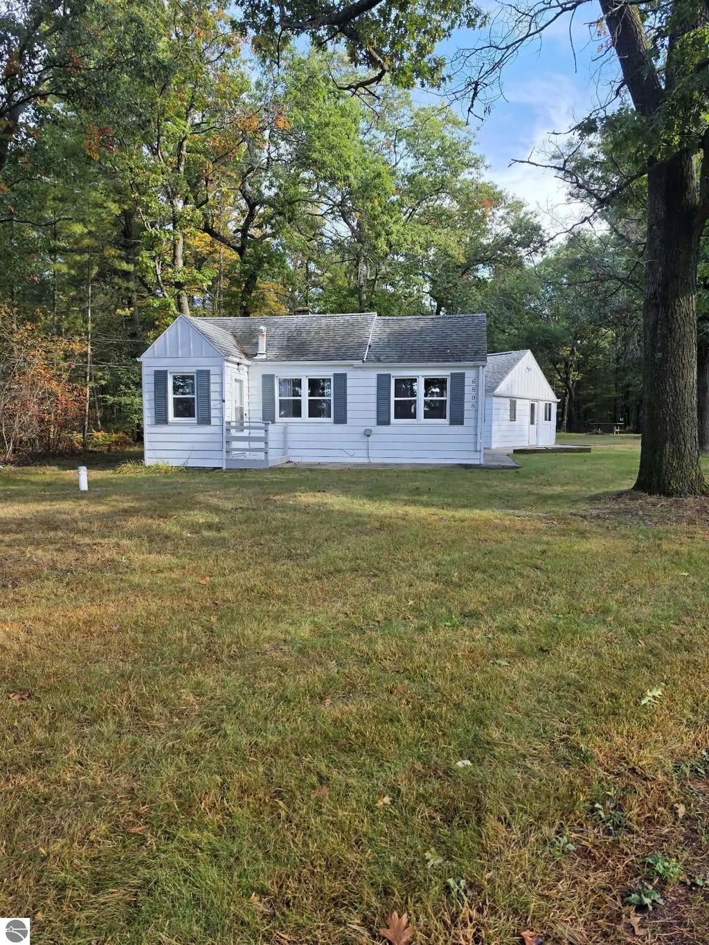 6898 Loud Drive, Oscoda