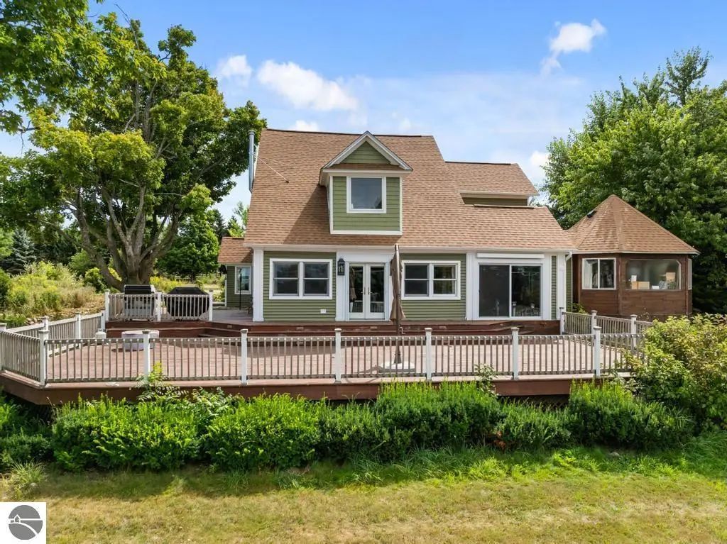 2035 W Sheridan Road, Petoskey