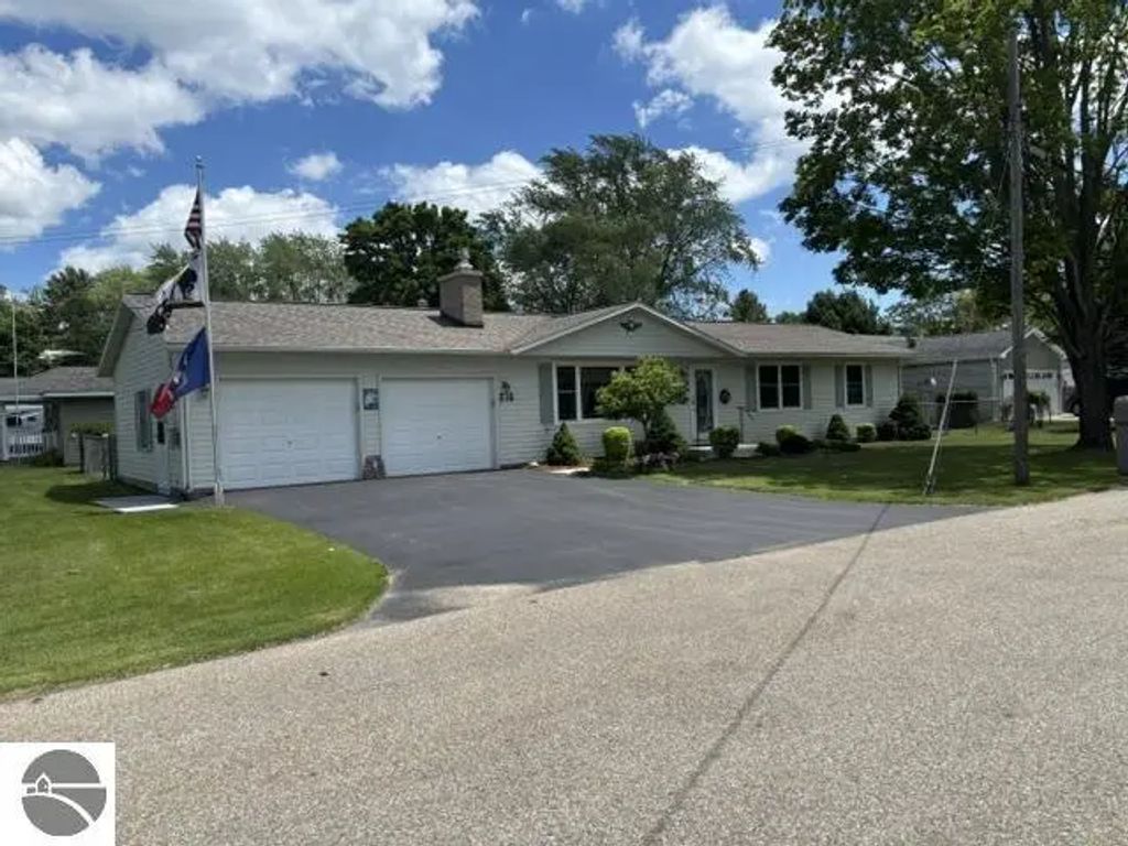 516 Locke Street, East Tawas