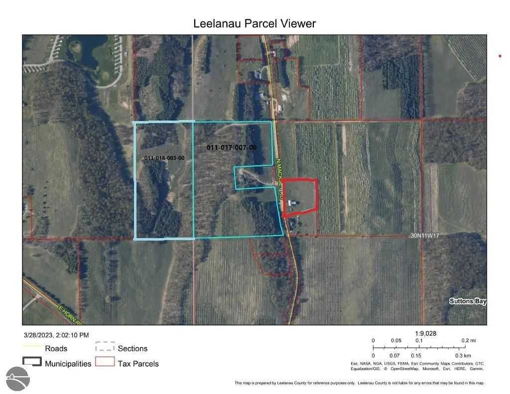 1551 N Macksey Road, Suttons Bay