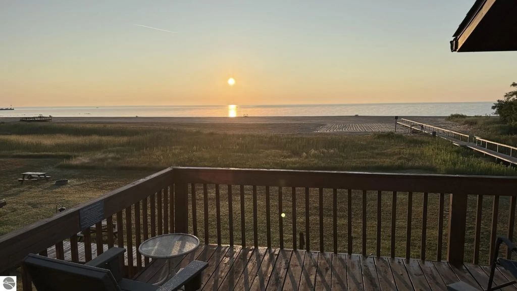 4310 N Us-23 904, Oscoda