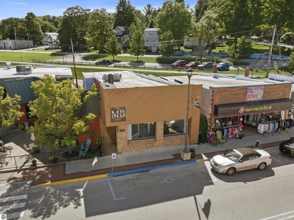 249 S Benzie Boulevard, Beulah