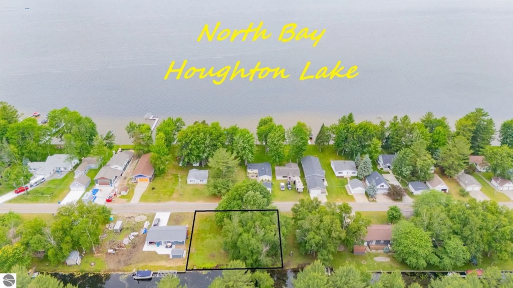 Xxx Long Point, Houghton Lake